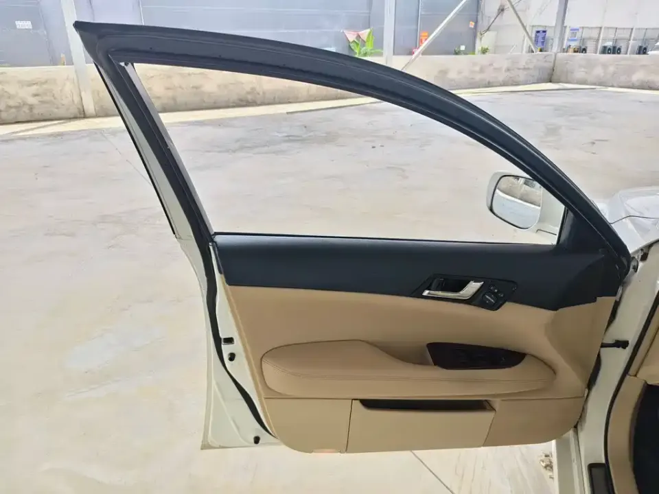 Toyota Reiz