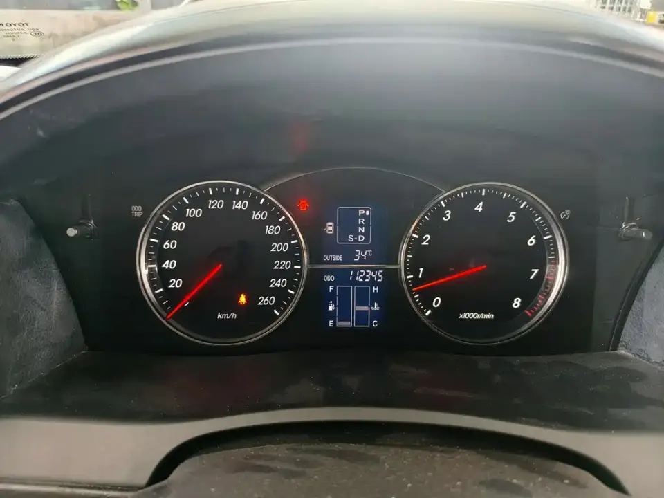 Toyota Reiz