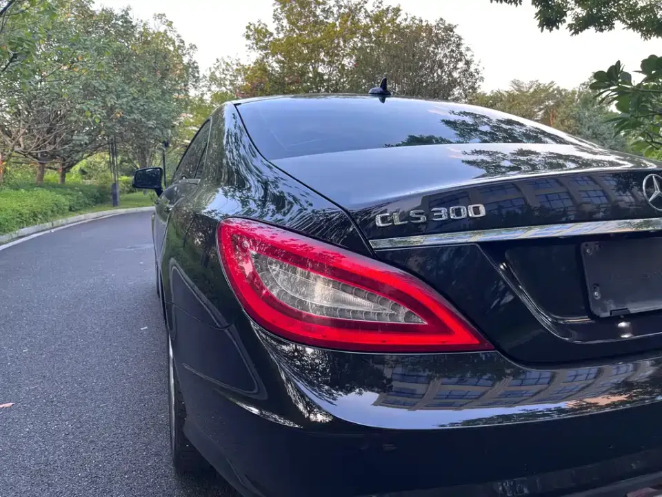 Mercedes-Benz CLS