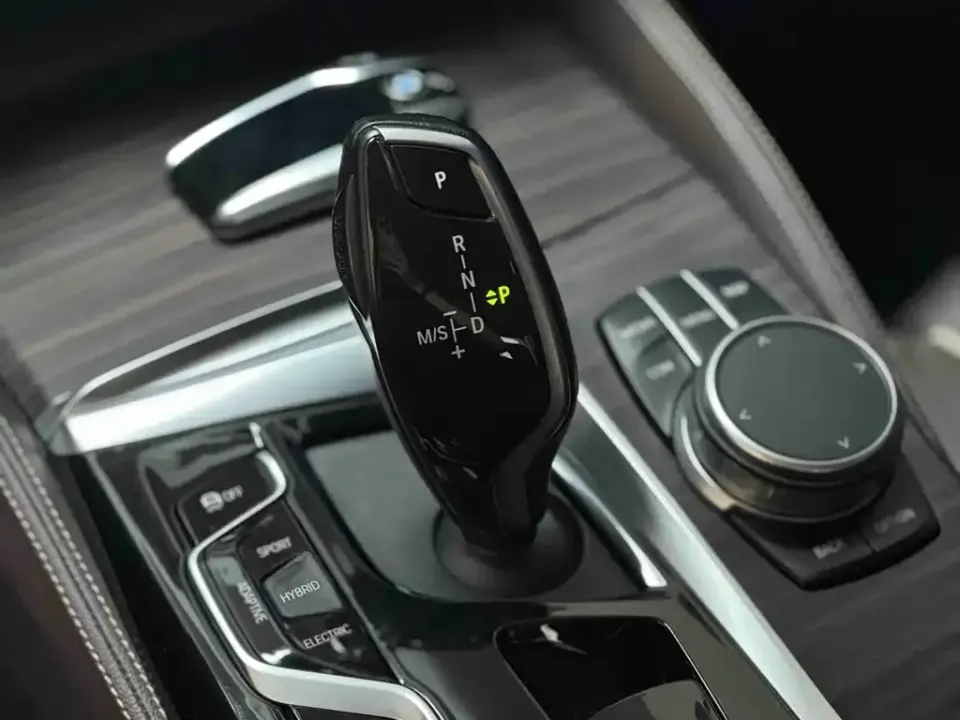 BMW 5 Series New Energy