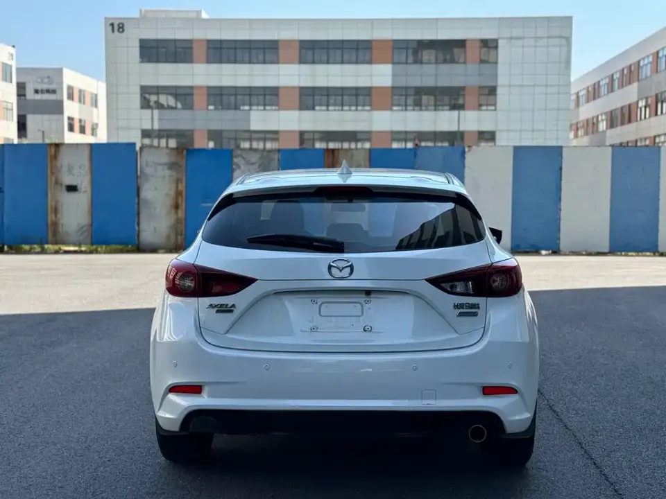 Mazda 3 Axela