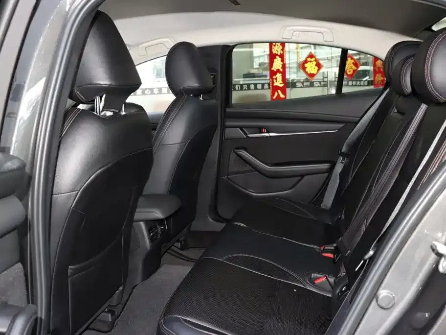 Mazda 3 Axela