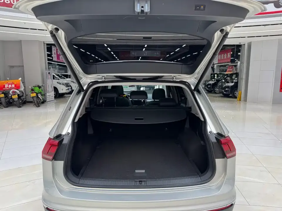 Volkswagen Tiguan L