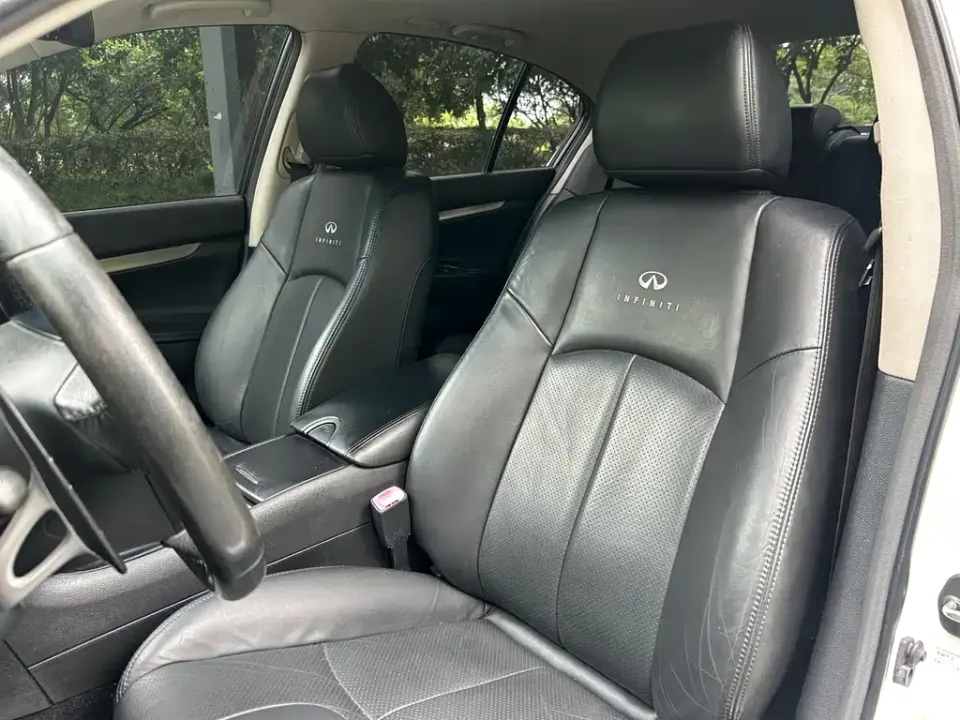 Infiniti G