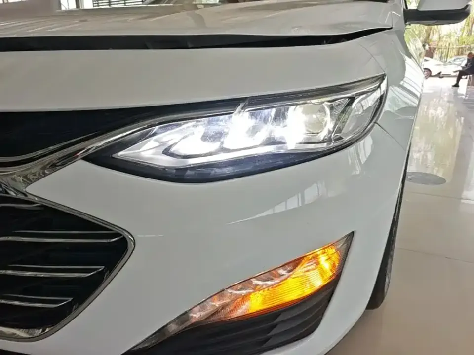 Chevrolet Malibu XL