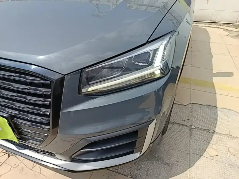 Audi Q2L