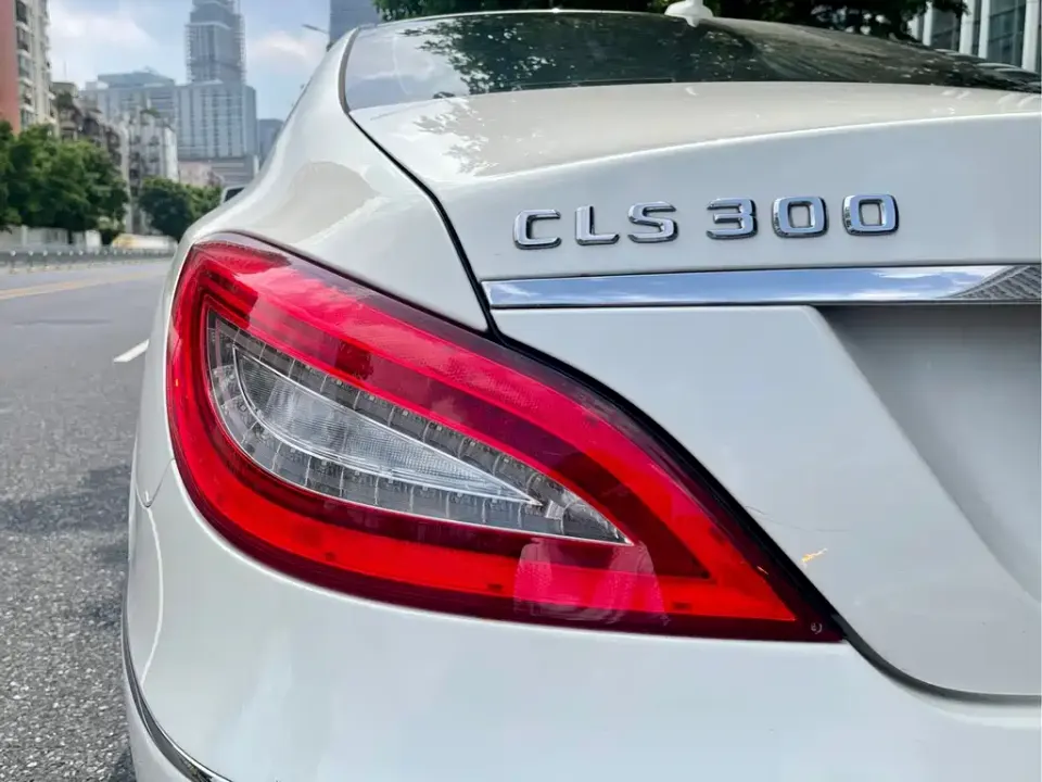 Mercedes-Benz CLS