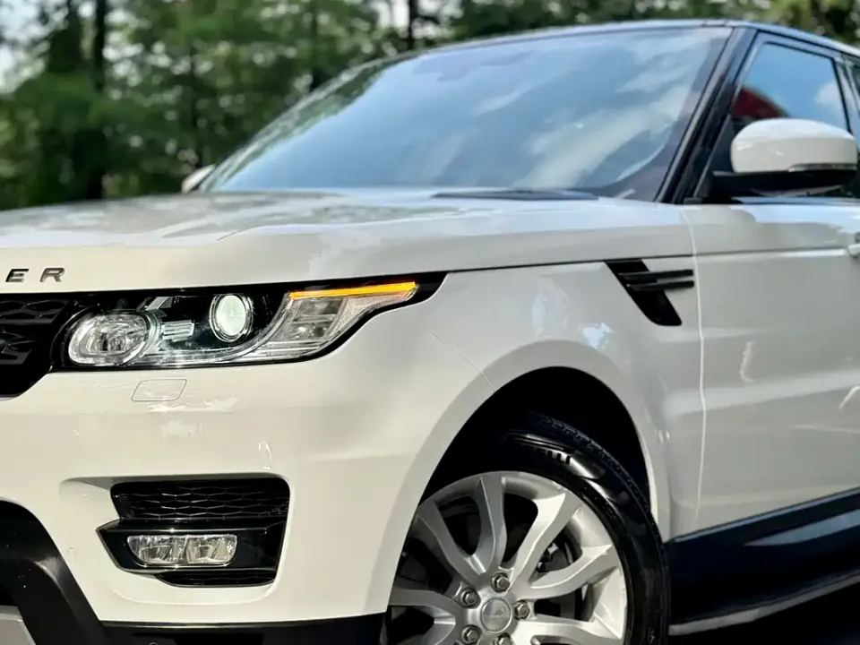 Land Rover Sport