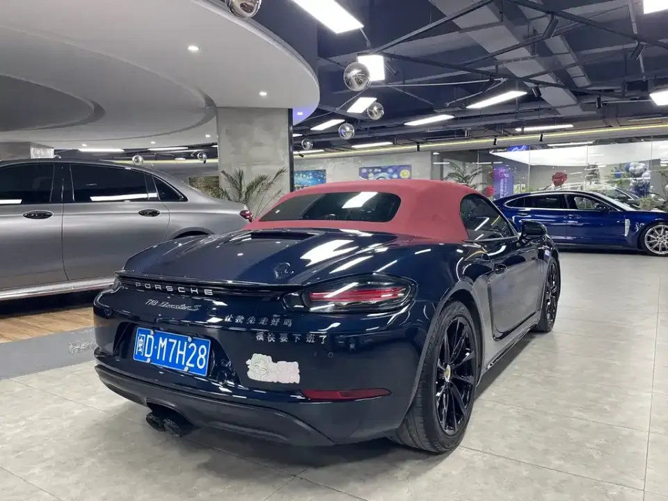 Porsche 718