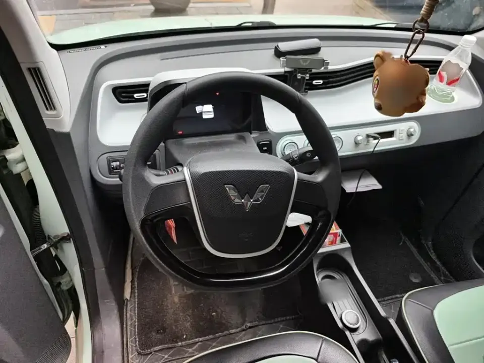 Wuling MINIEV