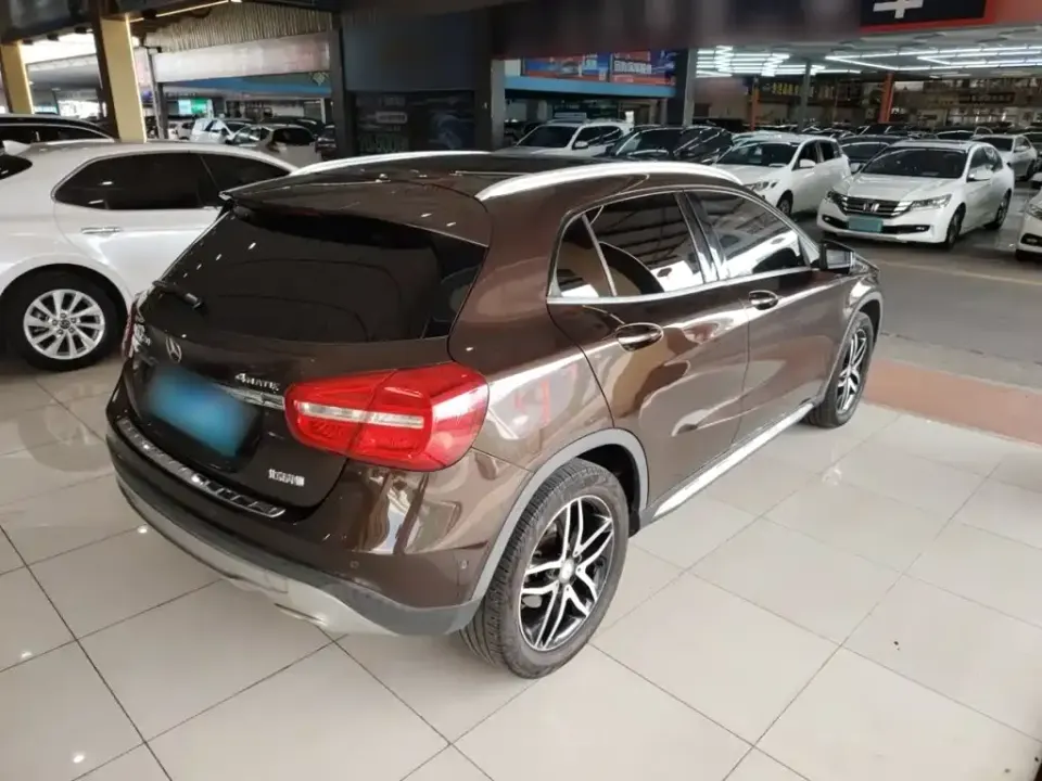 Mercedes-Benz GLA