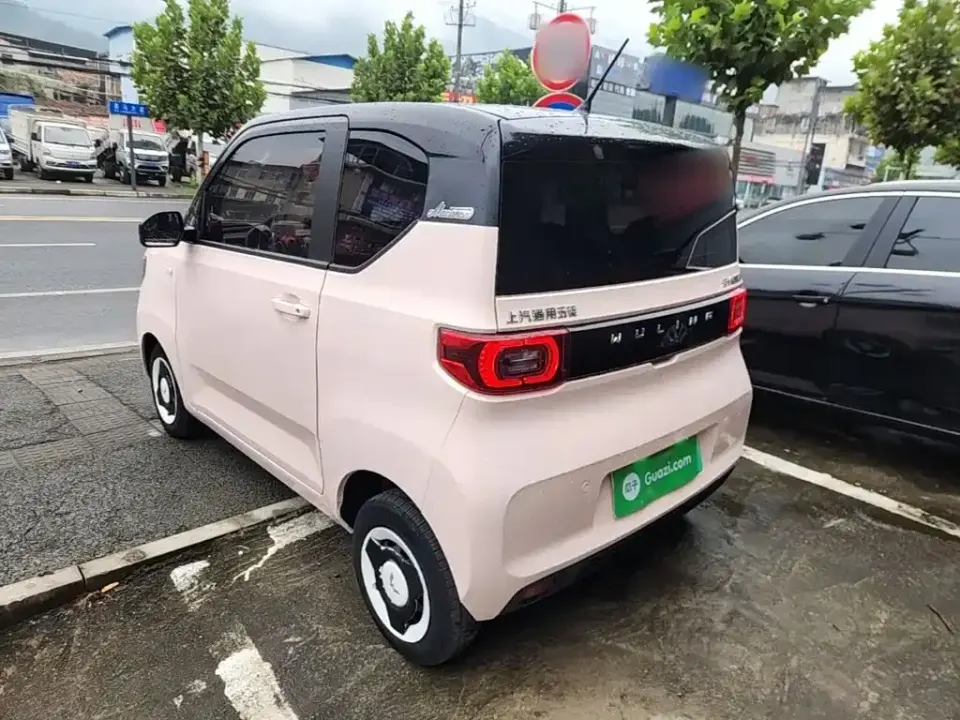 Wuling MINIEV