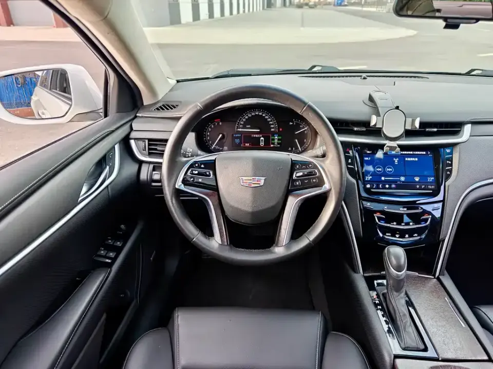Cadillac XTS