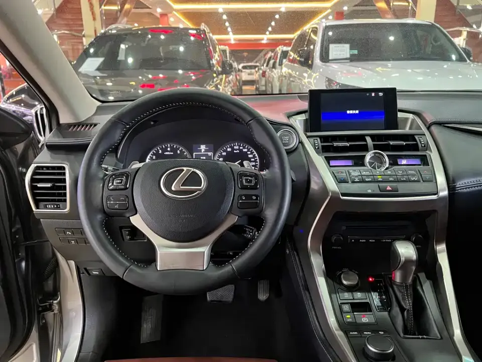 Lexus NX