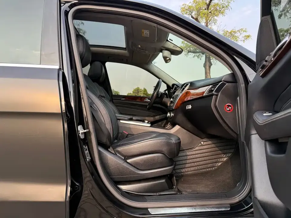 Mercedes-Benz M-Class