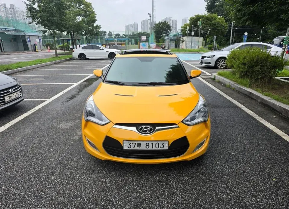 Hyundai Veloster