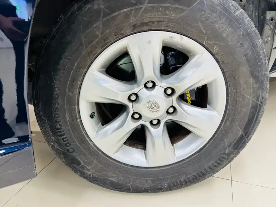 Toyota Prado