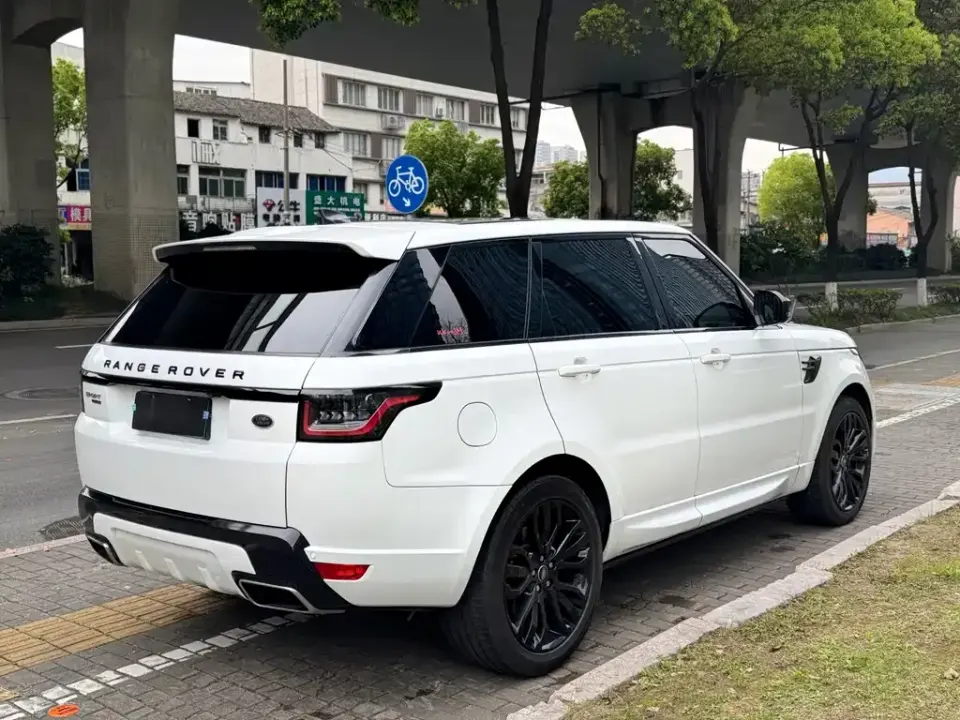 Land Rover Sport