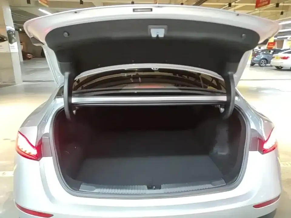 Roewe D7