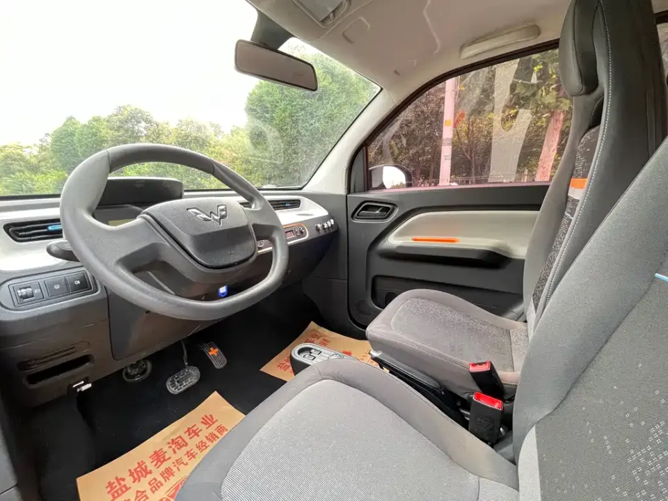 Wuling MINIEV