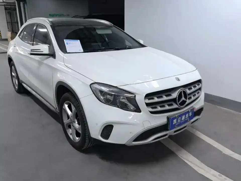 Mercedes-Benz GLA