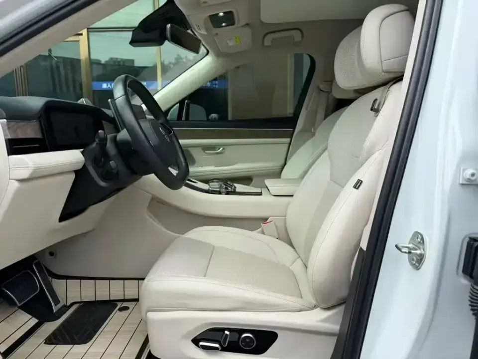 AITO AITO M5