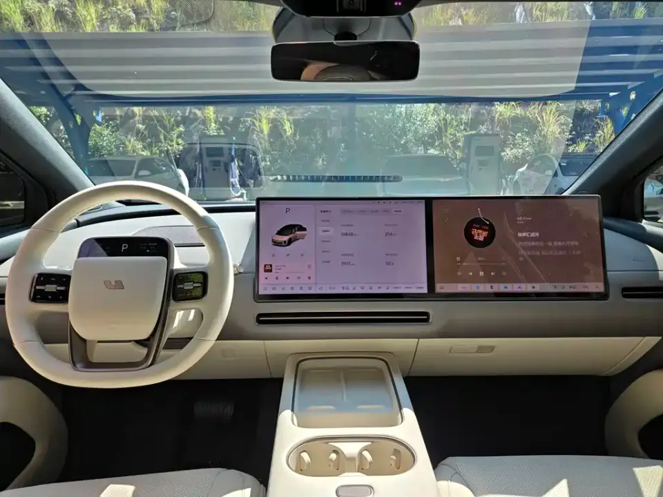 Li Li i6