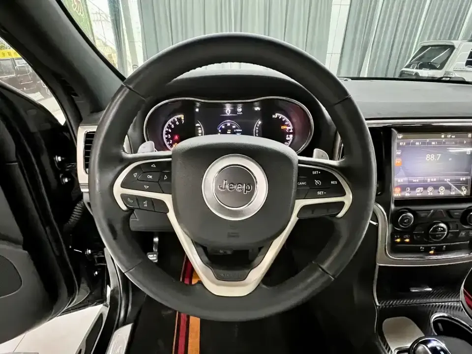 Jeep Grand Cherokee (Import)