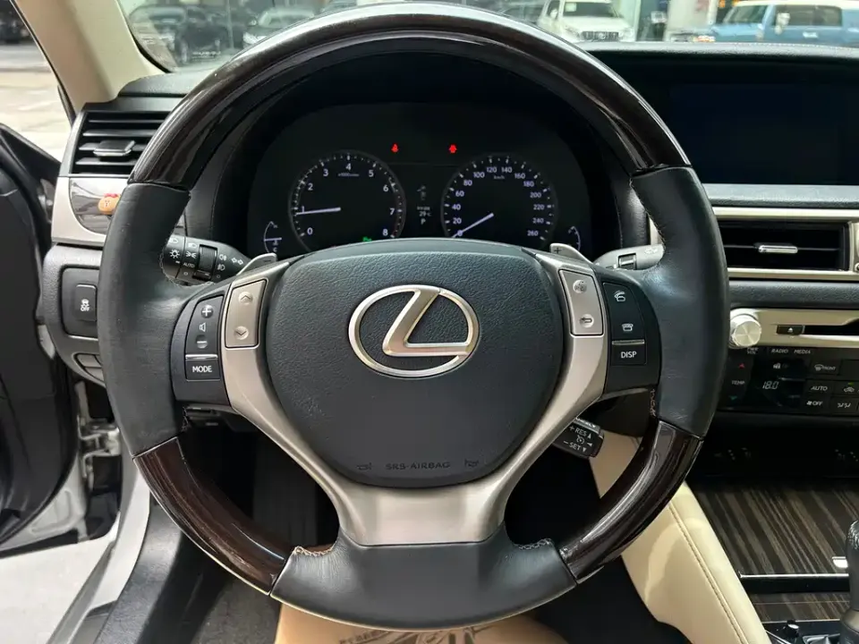 Lexus GS