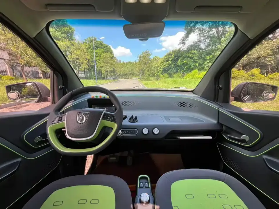 Baojun E100