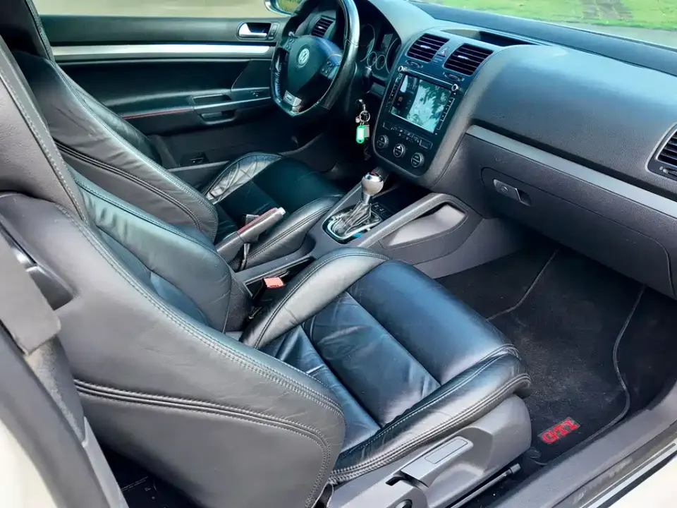 Volkswagen Golf (Import)