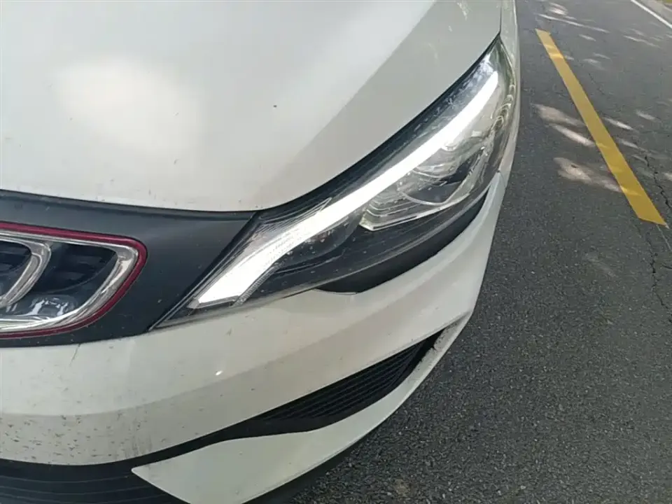 Geely Emgrand GS