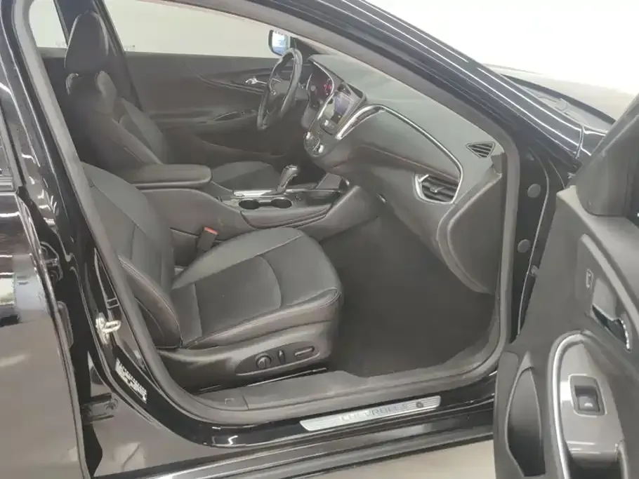 Chevrolet Malibu XL