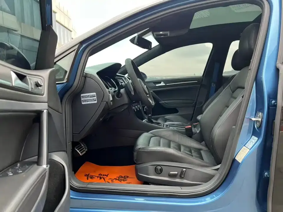 Volkswagen Golf (Import)