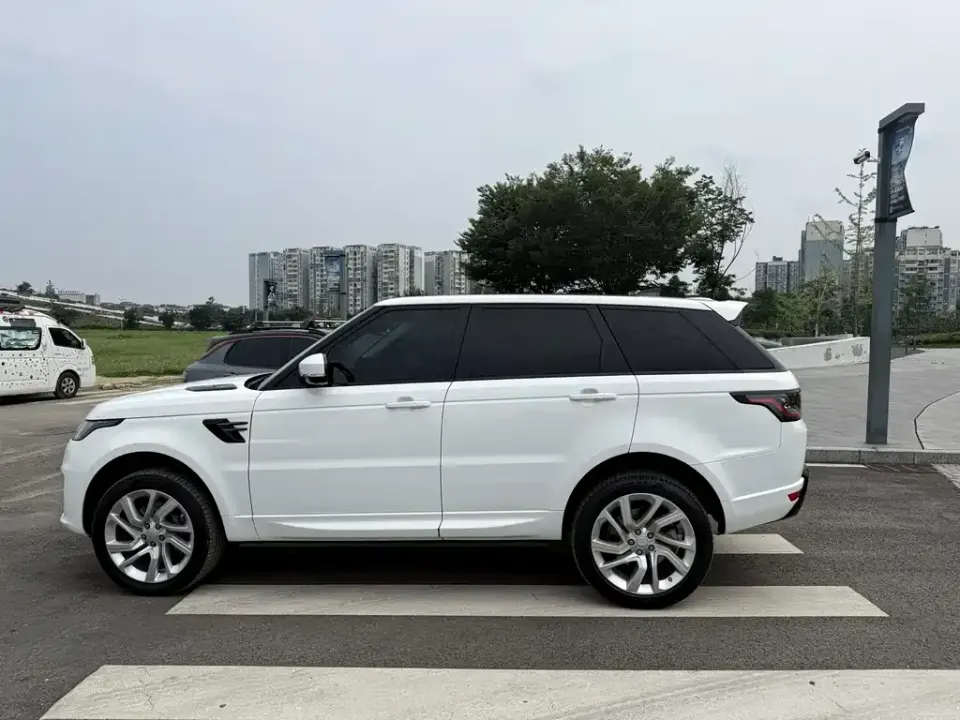 Land Rover Sport