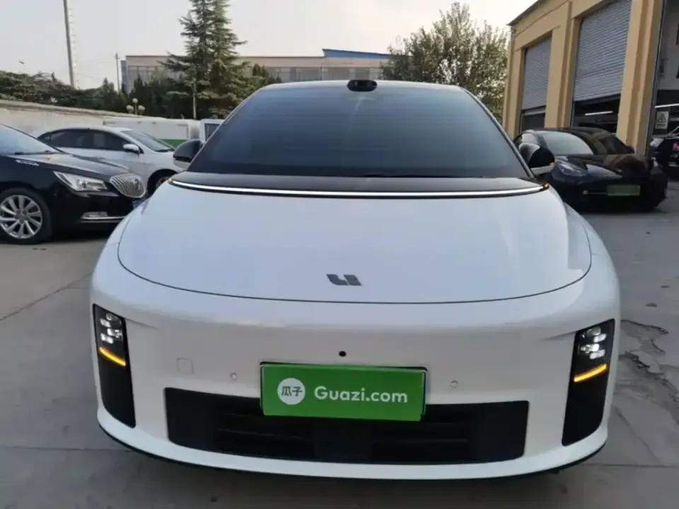 Li Li i6