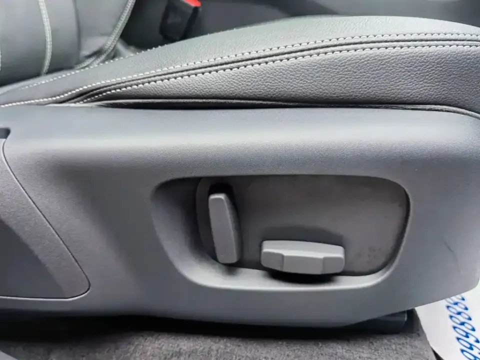 Land Rover Velar