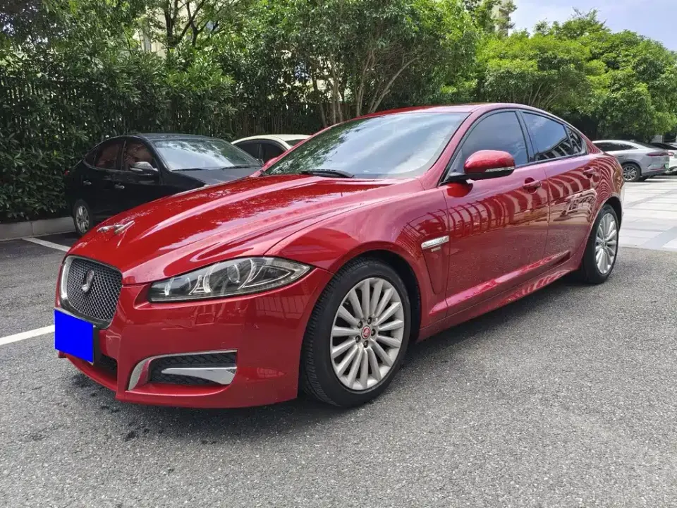 Jaguar XF