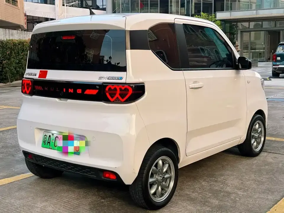 Wuling MINIEV