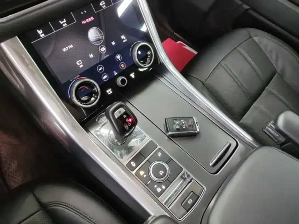 Land Rover Sport