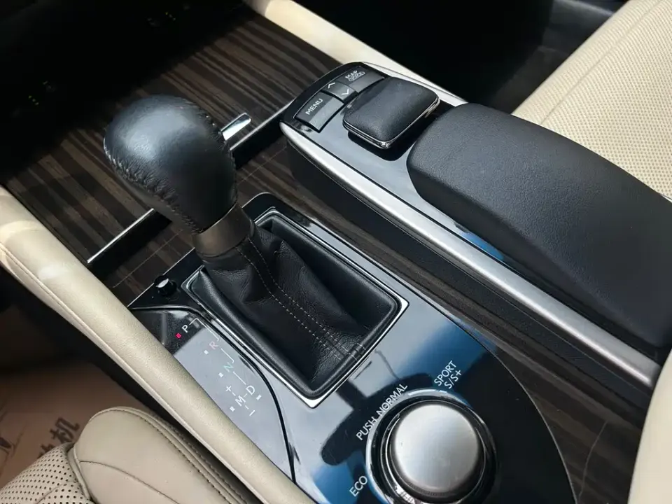 Lexus GS