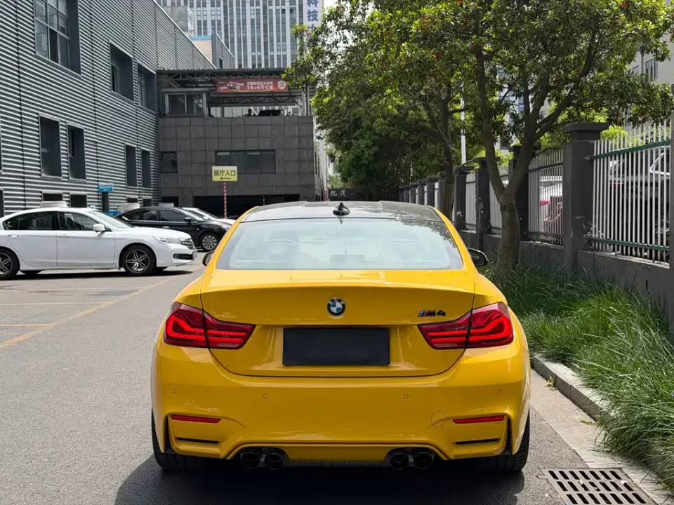 BMW M4