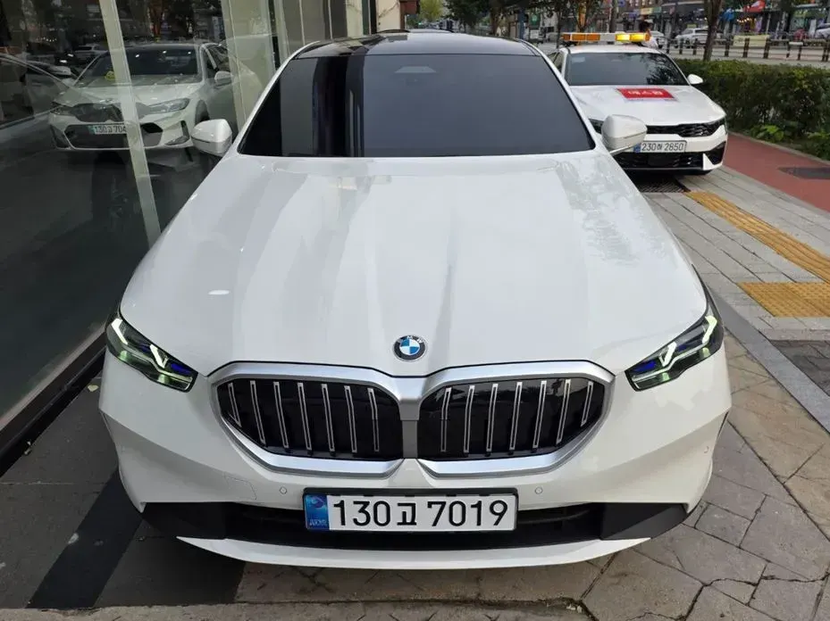BMW 5-Series