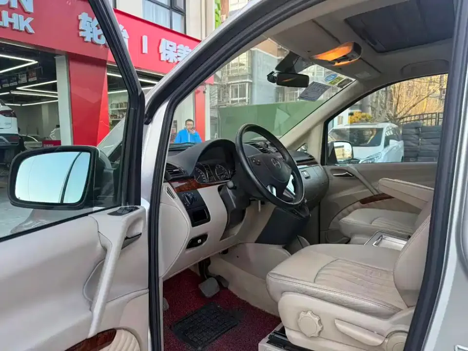 Mercedes-Benz Viano