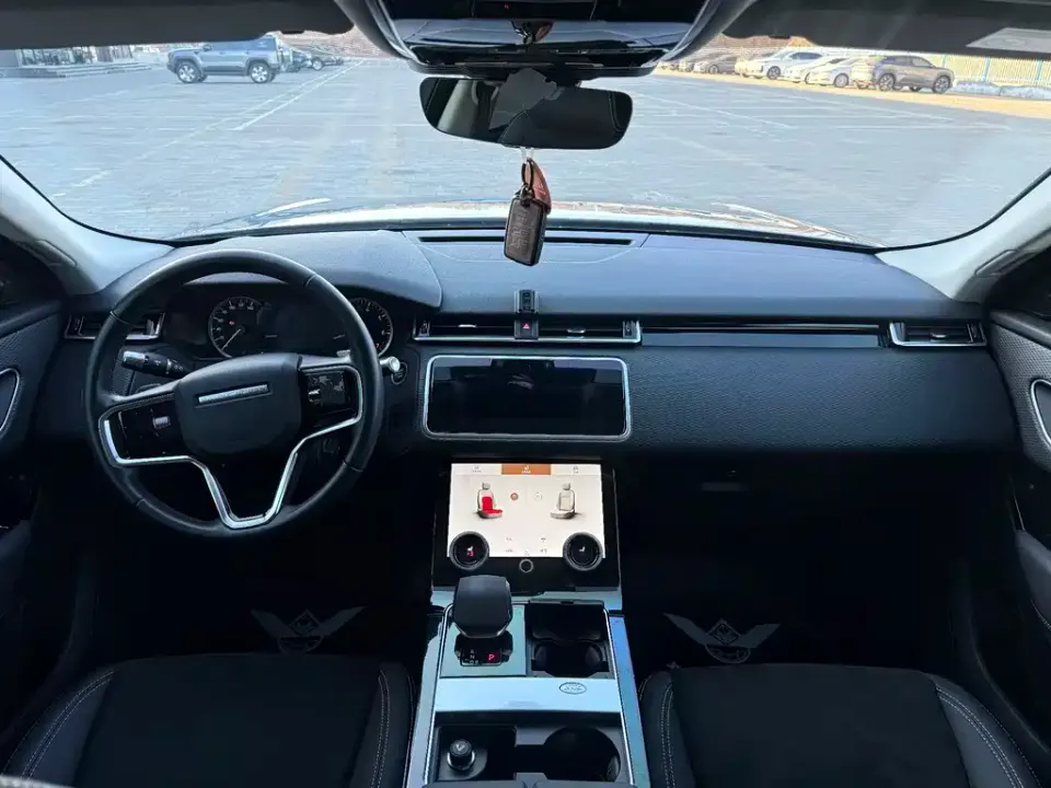 Land Rover Velar