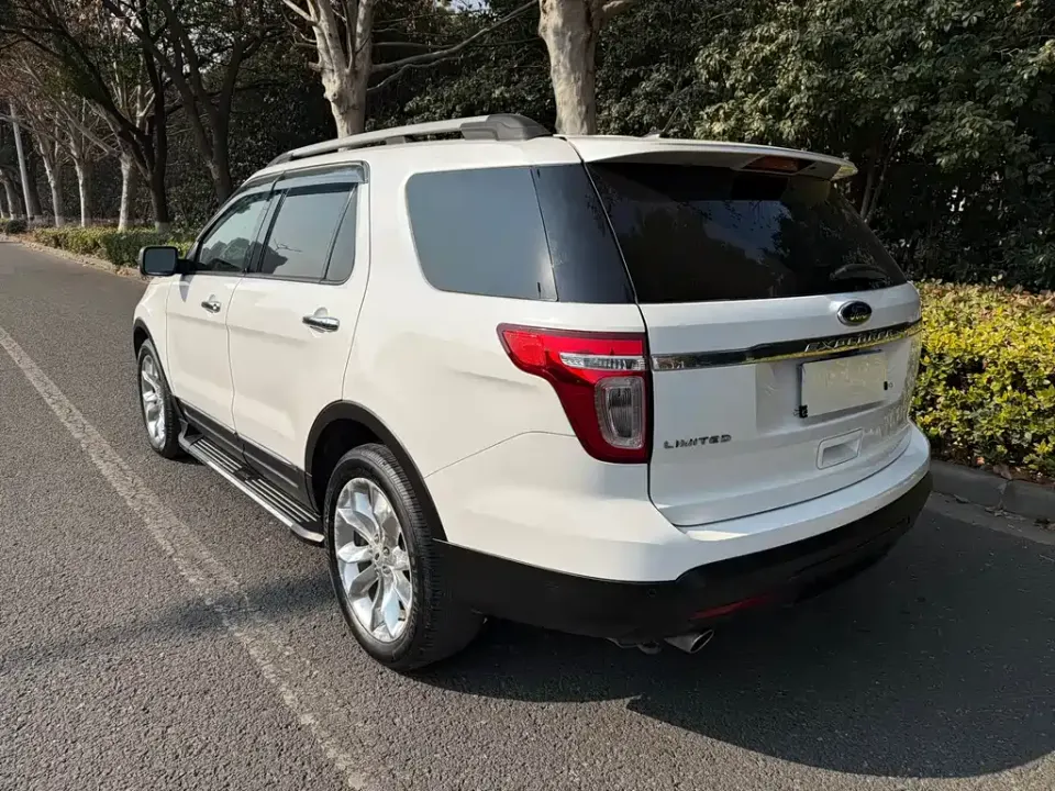 Ford Explorer (Import)