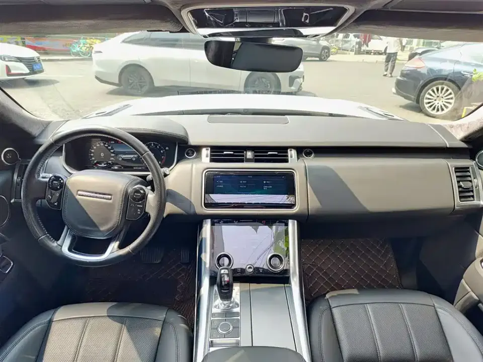 Land Rover Sport