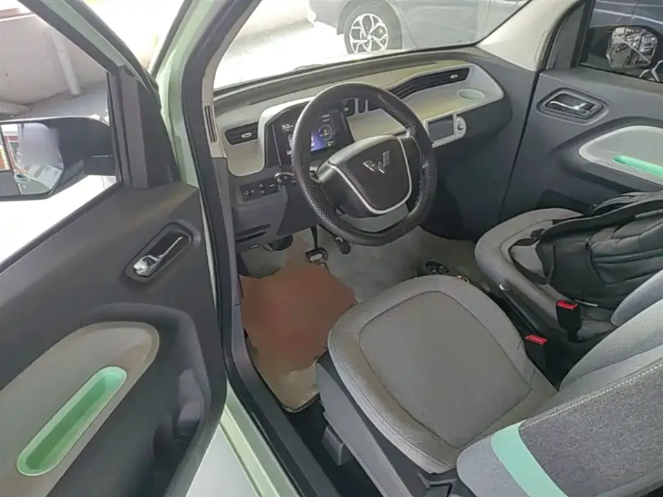 Wuling MINIEV