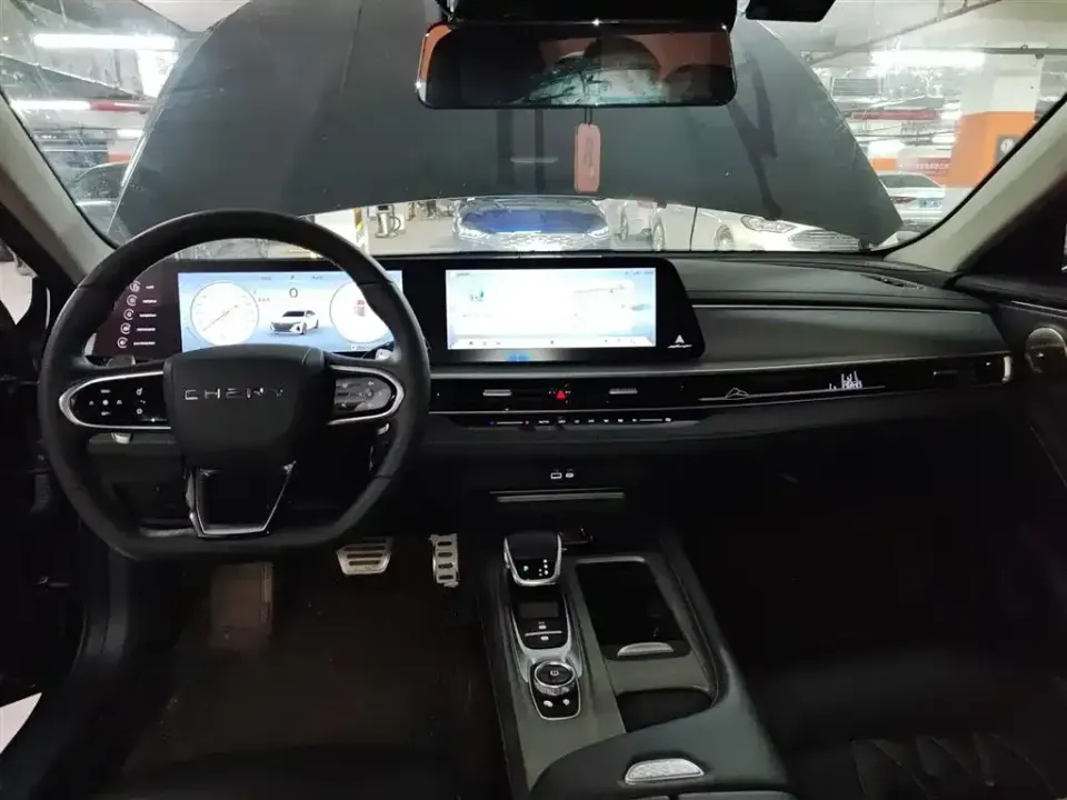 Chery Arrizo 8