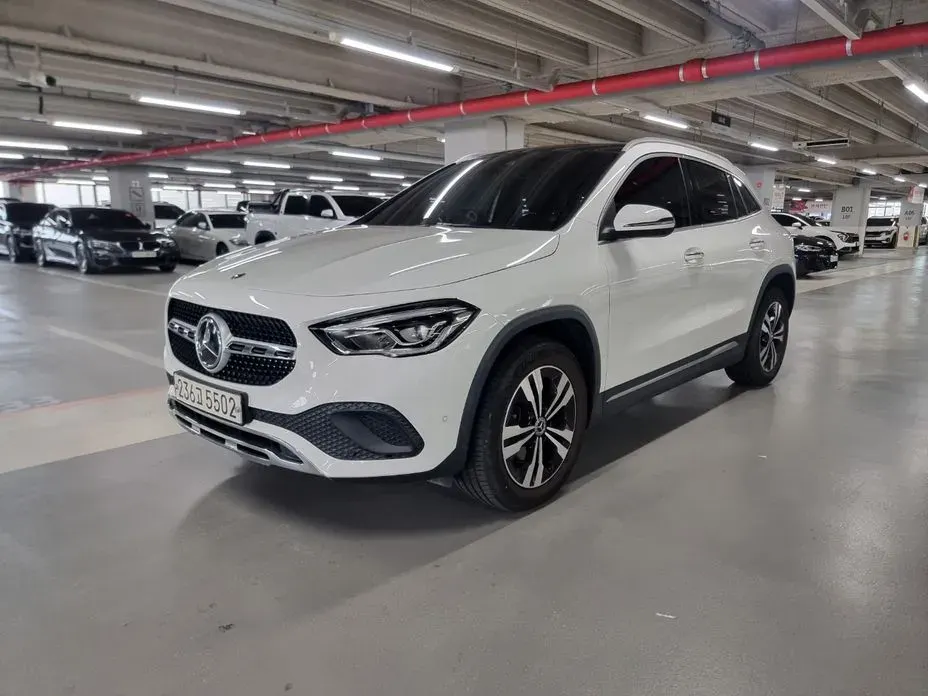 Mercedes-Benz GLA-Class